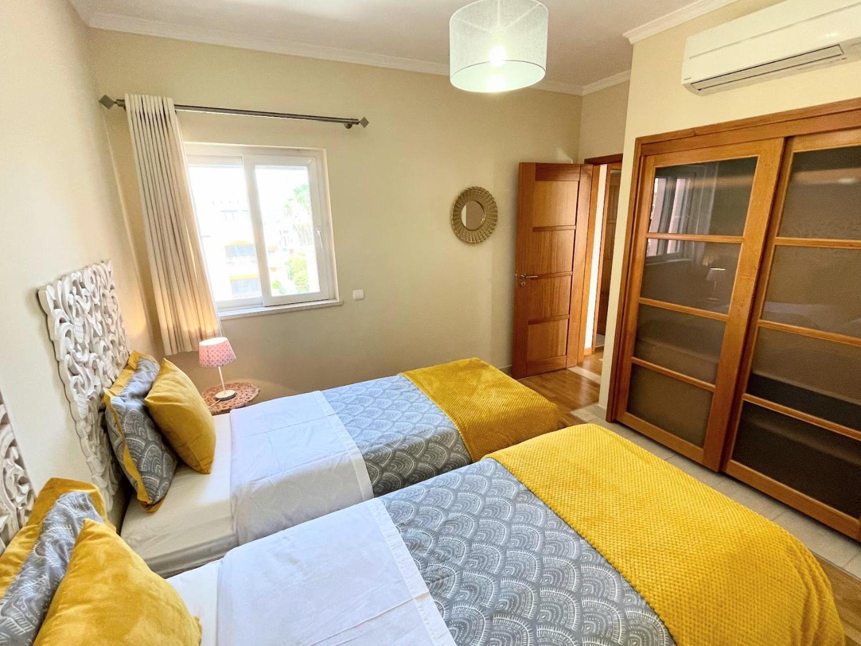 Penthouse Victoria Apartment วิลาโมรา ภายนอก รูปภาพ